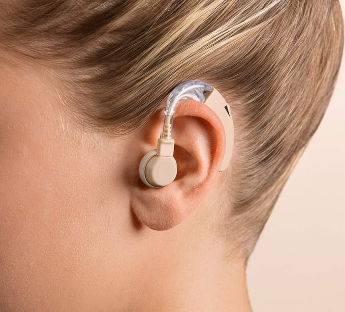 Earsight enhancement devices suitable for middle-aged and elderly people