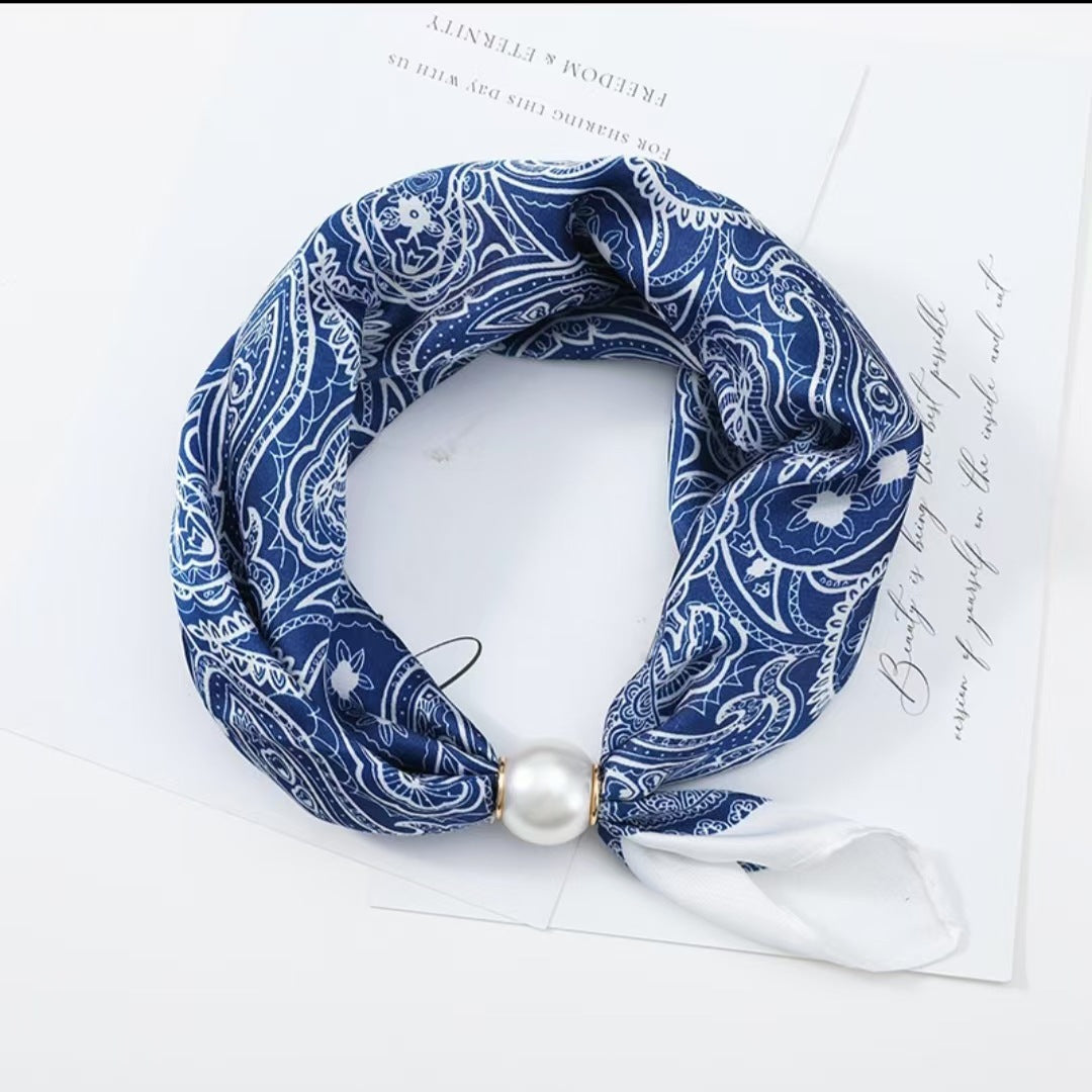 🔥HOT SALE🔥 Pearl Buckle Closure Printed Scarf